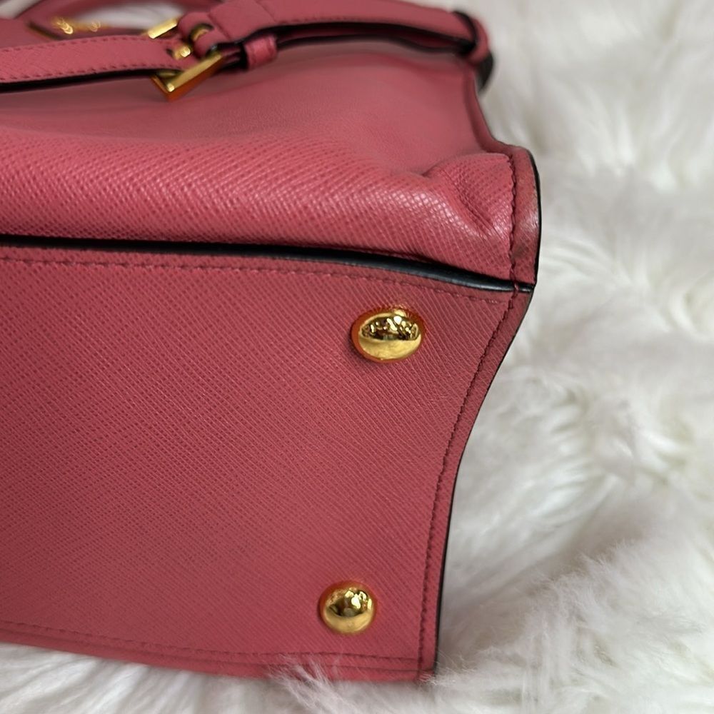 💯Authentic Prada Soft Triple Pocket Convertible Tote Safiano🍀 - Picture 6 of 17